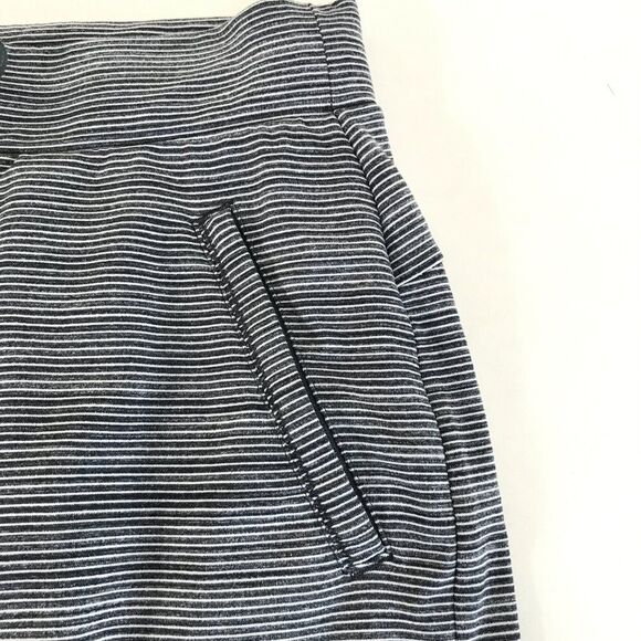 Athleta Stripe Modern Metro Skort Women's Small Stretch Pockets Golf Tennis - Picture 5 of 11